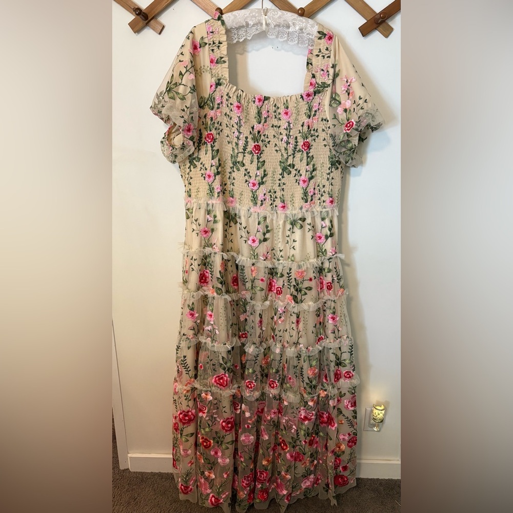 Light cream dress with floral appliques